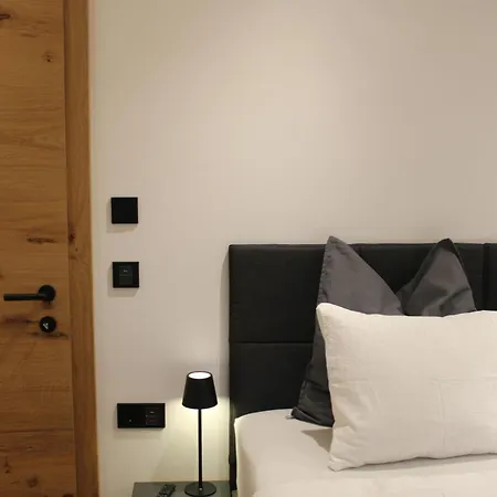 Mountainview-lodge Exklusiver Neubau Mit Bergblick 瑞斯贝基茨比厄尔